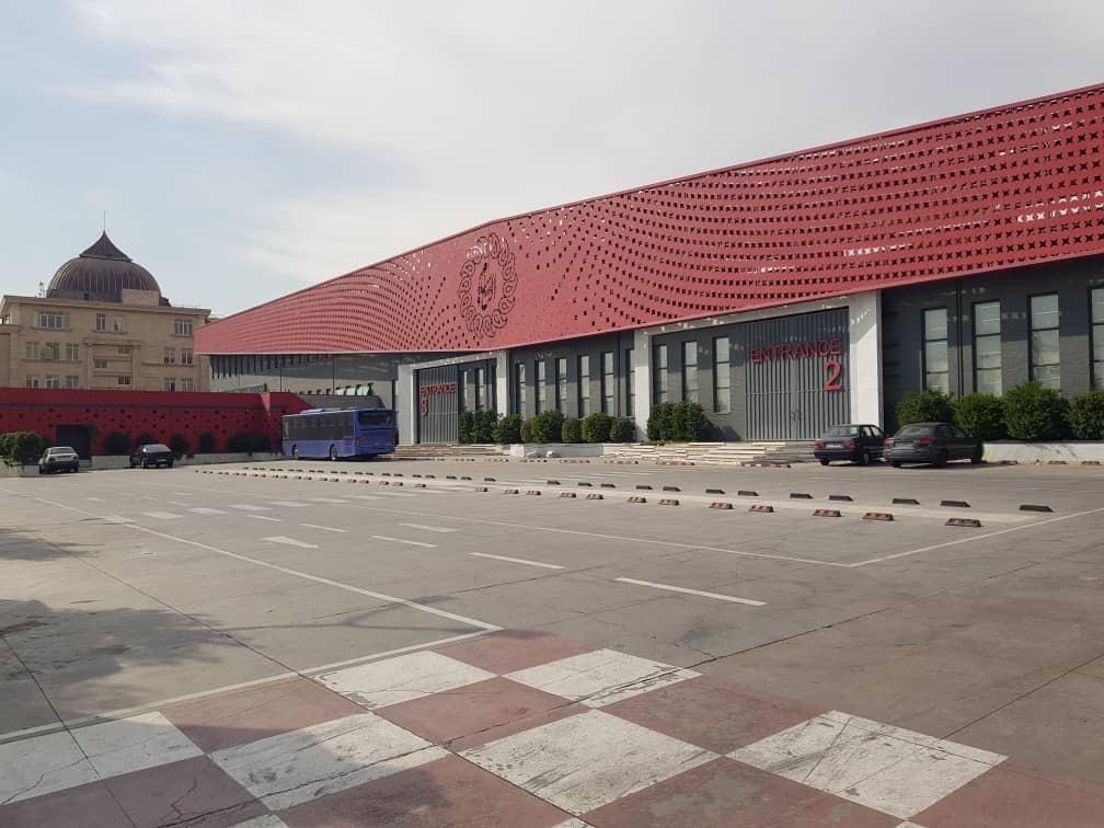 10000 متر زمین 4500 متر بنا در شاد آباد